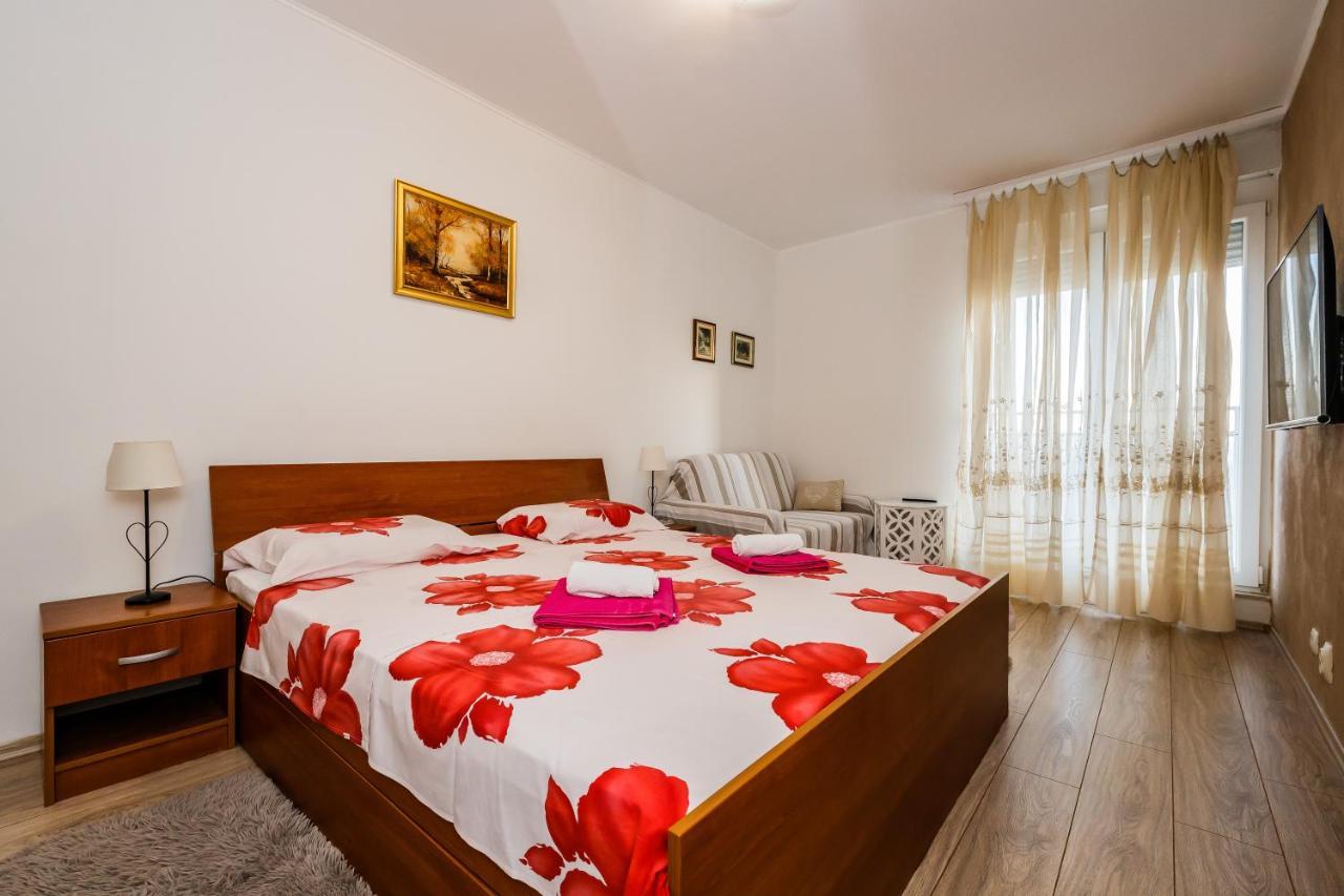 Apartments Paula Сплит Экстерьер фото
